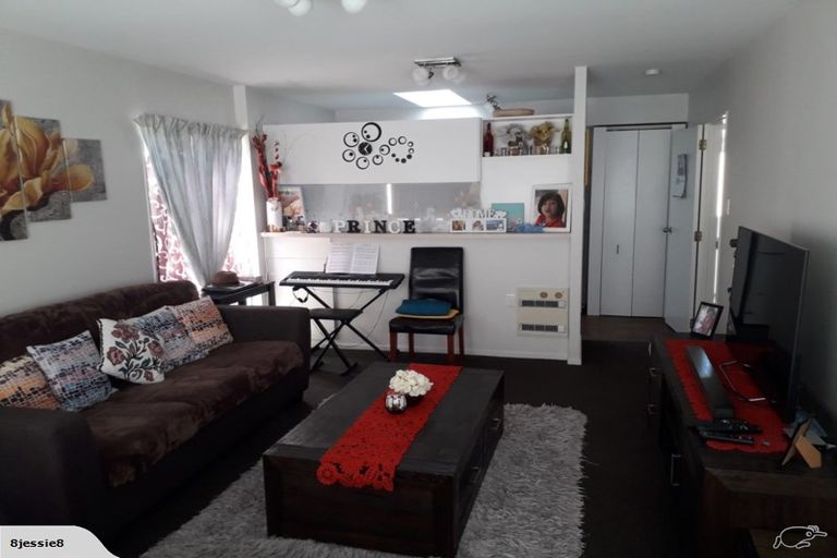 Photo of property in 33f Peverel Street, Riccarton, Christchurch, 8011