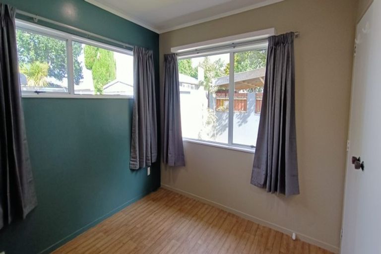 Photo of property in 2/17 Onslow Road, Papakura, 2110