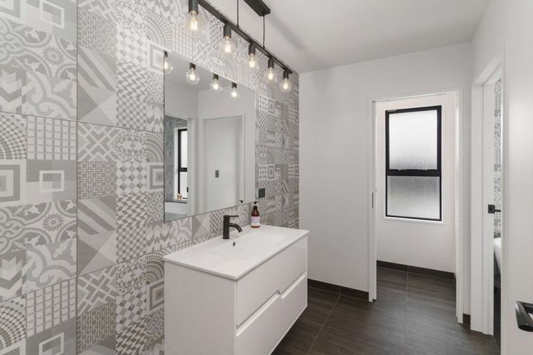 Photo of property in 5 Power Place, Rolleston, 7615