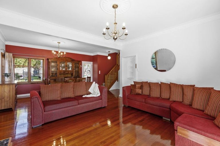 Photo of property in 53 The Drive, Tawa, Wellington, 5028