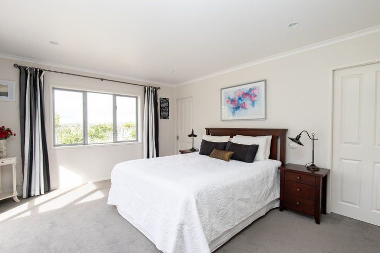 Photo of property in 10 Harris Place, Ngatea, 3503