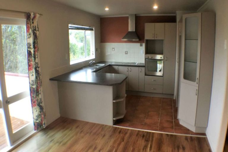 Photo of property in 115 Oaktree Avenue, Browns Bay, Auckland, 0630