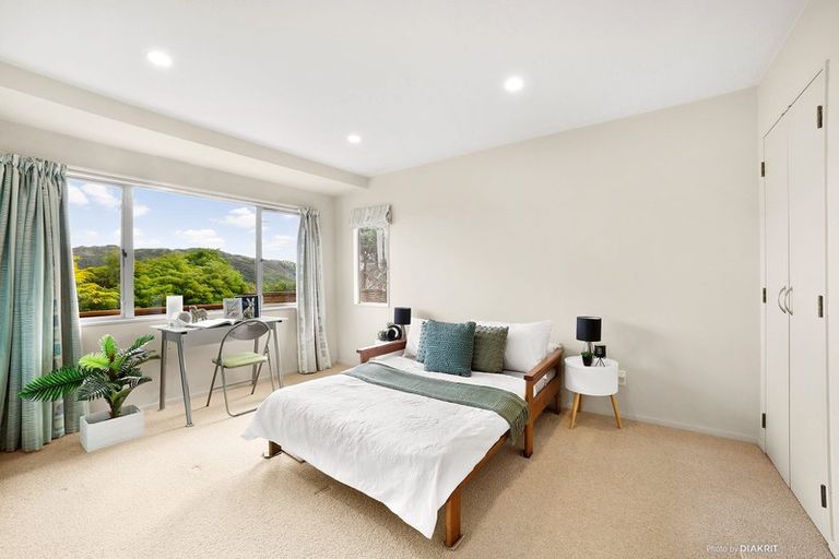 Photo of property in 9 Huntingdon Street, Northland, Wellington, 6012