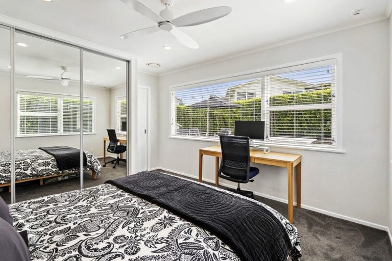 Photo of property in 3 Philip Place, Hillcrest, Auckland, 0627