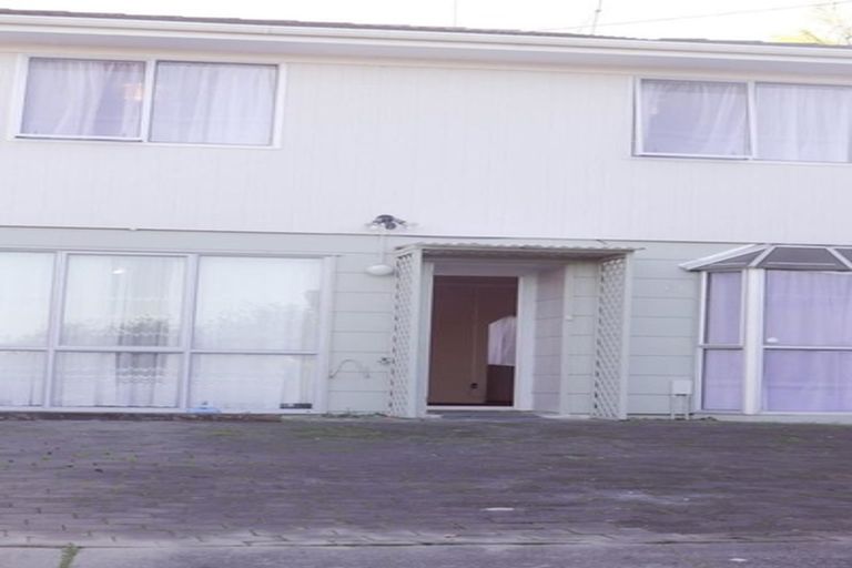 Photo of property in 62 Kohekohe Street, New Lynn, Auckland, 0600