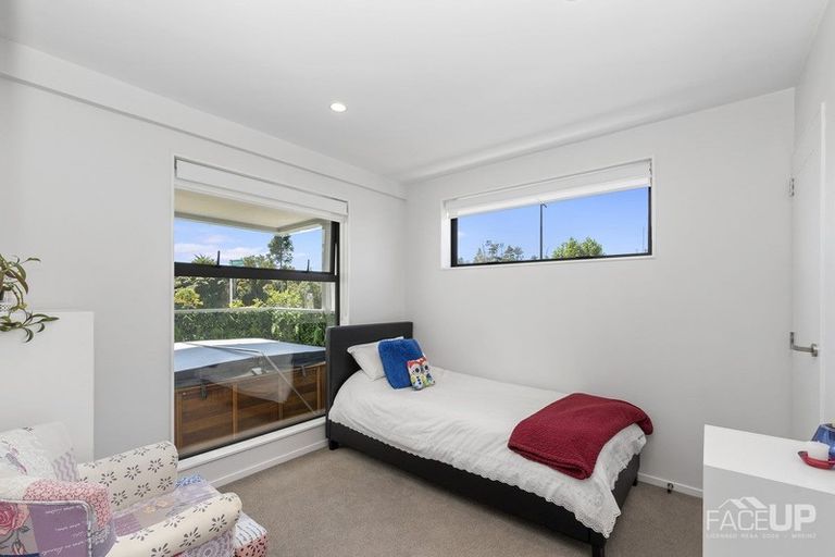 Photo of property in 32 Memorial Park Lane, Hobsonville, Auckland, 0618