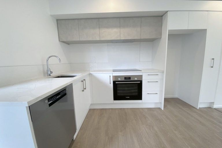 Photo of property in 4/21 Frederick Street, Waltham, Christchurch, 8011