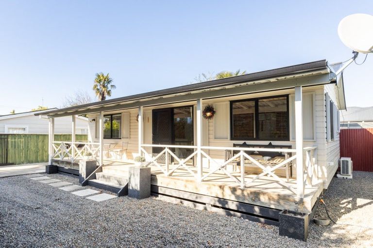 Photo of property in 72a Avondale Road, Taradale, Napier, 4112