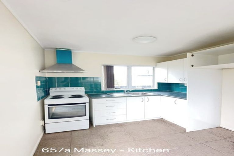 Photo of property in 657 Massey Road, Mangere, Auckland, 2022