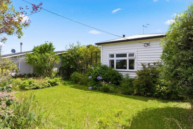 Photo of property in 75 Liverpool Street, Levin, 5510