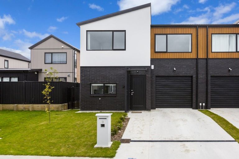 Photo of property in 9 Balmerino Lane, Wallaceville, Upper Hutt, 5018