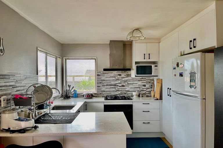 Photo of property in 3/80 Kenderdine Road, Papatoetoe, Auckland, 2025