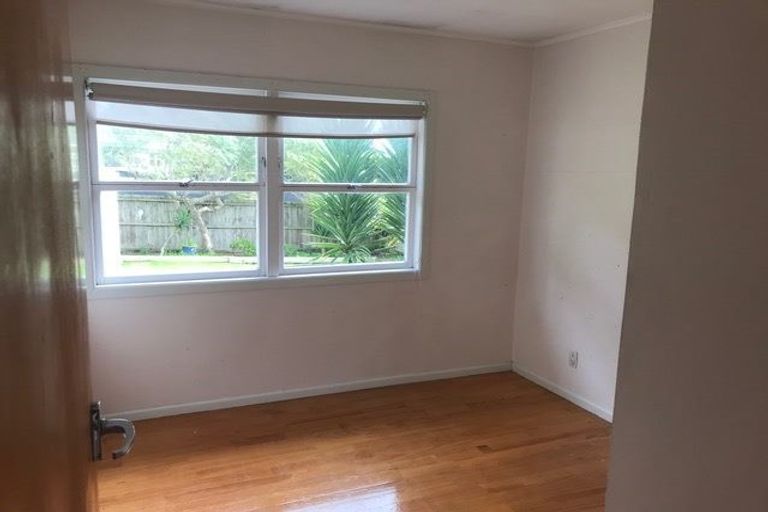 Photo of property in 1/20 O'donn Avenue, Beach Haven, Auckland, 0626