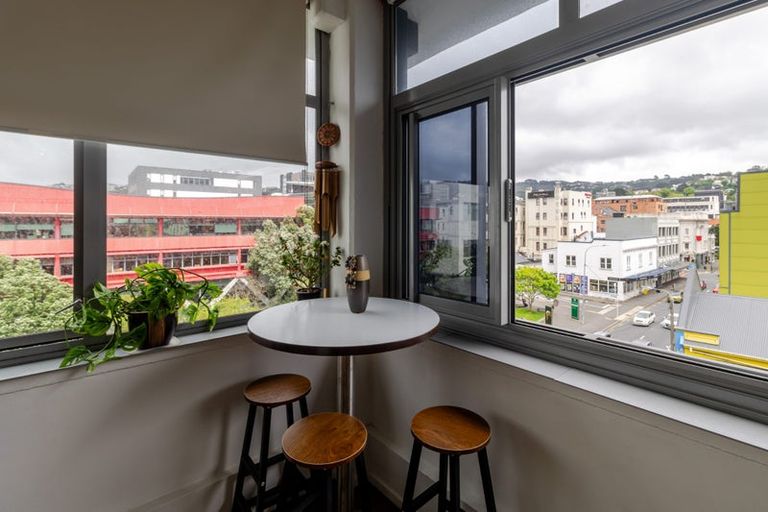 Photo of property in Rostrevor House, 4/130a Vivian Street, Te Aro, Wellington, 6011