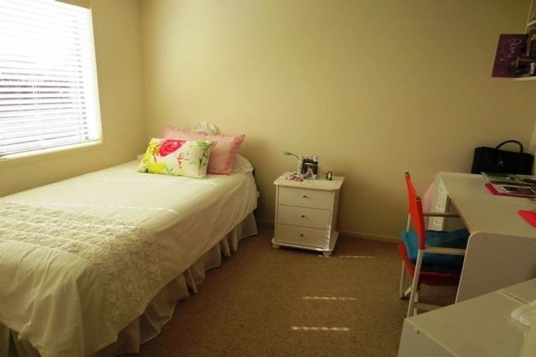 Photo of property in 2 Mayfair Close, Whitianga, 3510