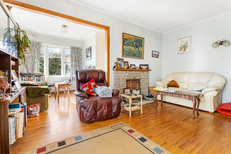 Photo of property in 11 Shamrock Lane, Te Atatu Peninsula, Auckland, 0610