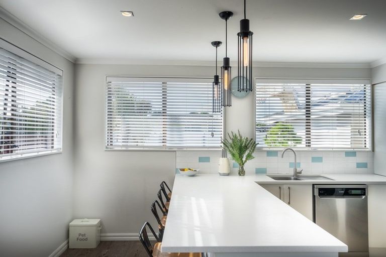 Photo of property in 9 Stacey Place, Woolston, Christchurch, 8062