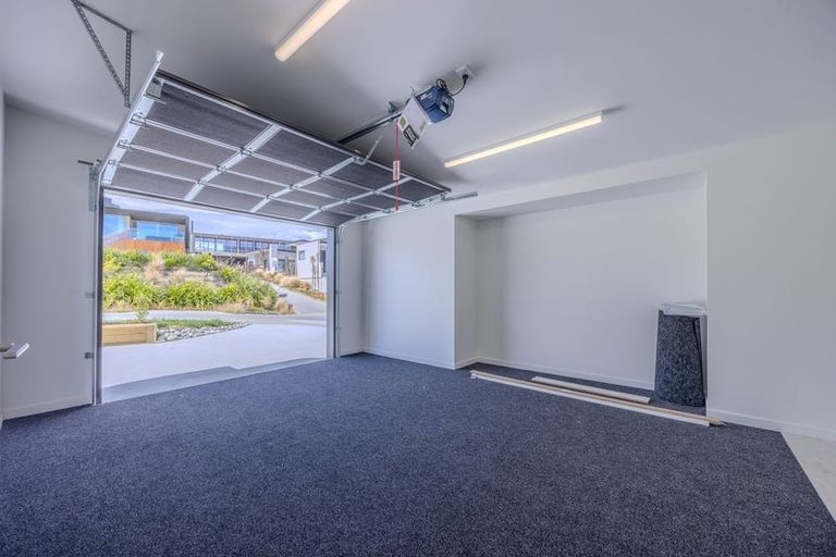 Photo of property in 3 Landsborough Lane, Wanaka, 9305