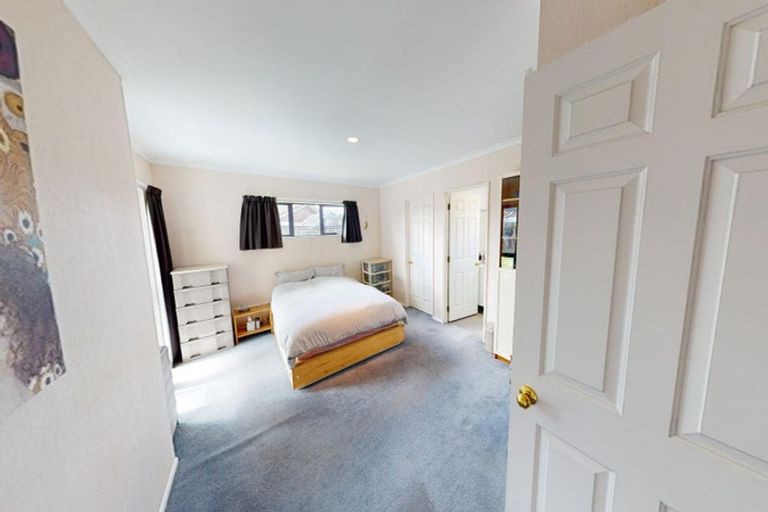 Photo of property in 1 Warwick Place, Springvale, Whanganui, 4501