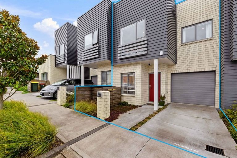 Photo of property in 3 Tuatua Road, Hobsonville, Auckland, 0616