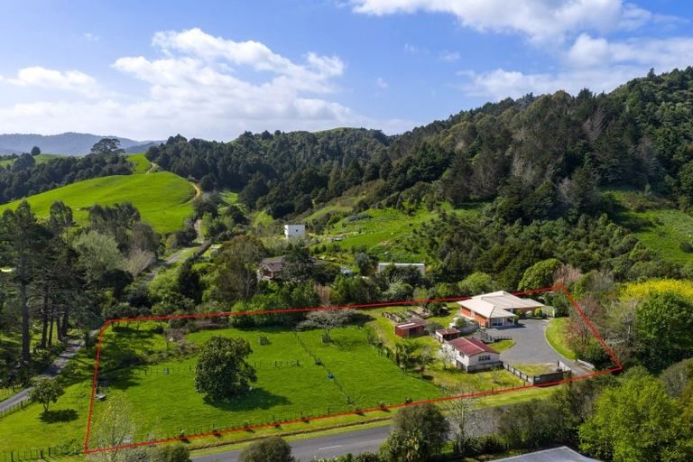 Photo of property in 1058 Old Mountain Road, Waitetuna, Raglan, 3295