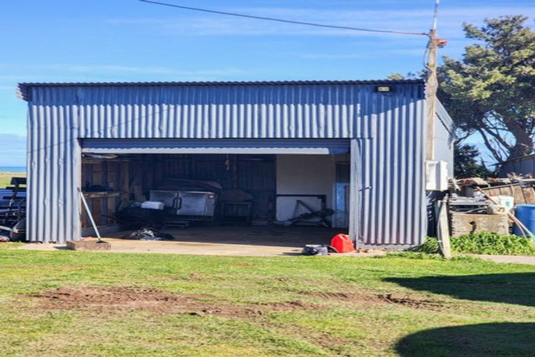 Photo of property in 15 Surrey Street, Orepuki, Riverton, 9881