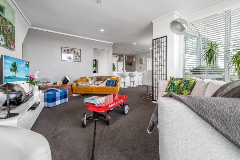 Photo of property in 12/72e Devonport Road, Tauranga, 3110