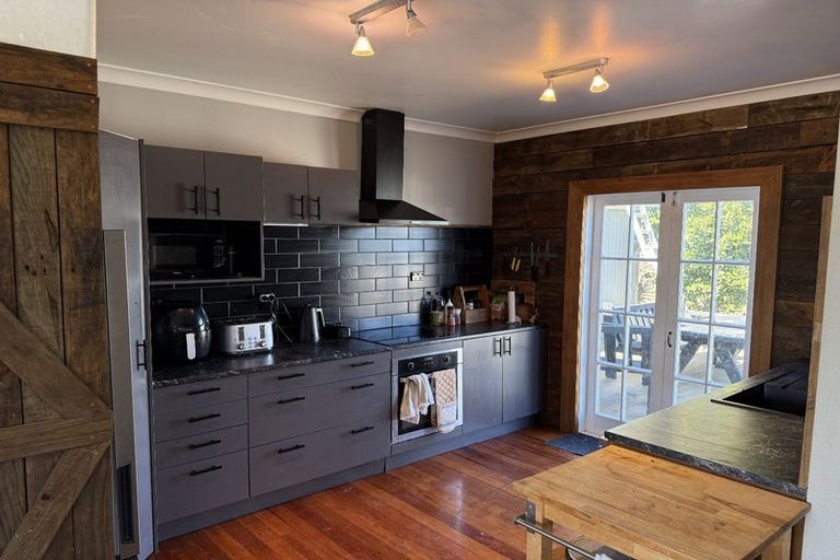 Photo of property in 2 Lowry Terrace, Marewa, Napier, 4110