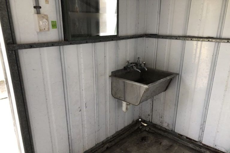 Photo of property in 18 Lombard Street, Palmerston North, 4410