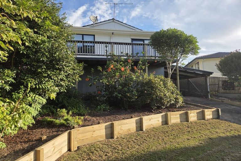 Photo of property in 35 Aronia Way, Goodwood Heights, Auckland, 2105