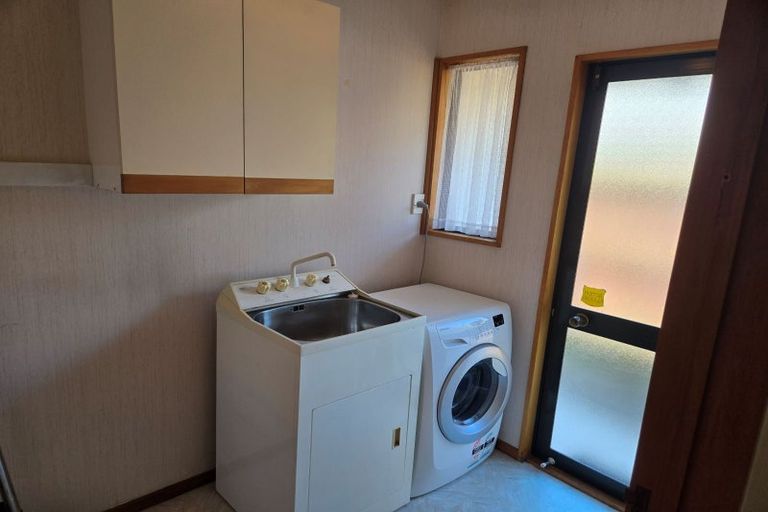 Photo of property in 4 Amdale Avenue, Broomfield, Christchurch, 8042