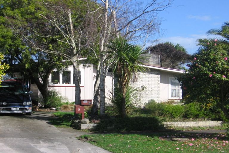 Photo of property in 3 Panako Place, Awapuni, Palmerston North, 4412