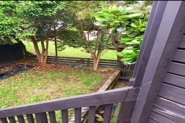 Photo of property in 2 Norman Road, Titirangi, Auckland, 0604