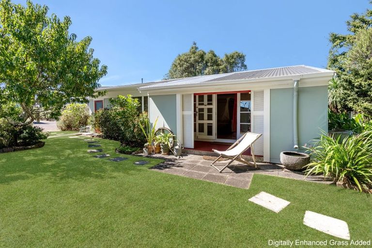 Photo of property in 45 Victoria Avenue, Waiuku, 2123