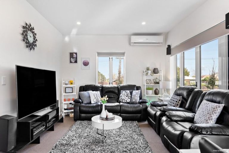 Photo of property in 77 Grove Road, Papakura, 2110