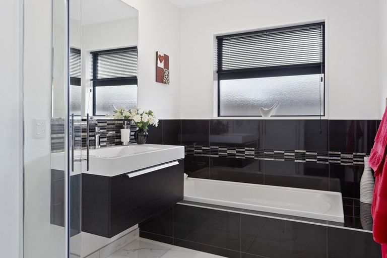 Photo of property in 5 Sincock Place, Kaiapoi, 7630