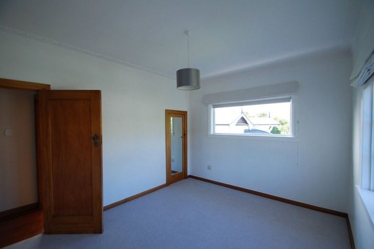 Photo of property in 41 Farm Road, Northland, Wellington, 6012
