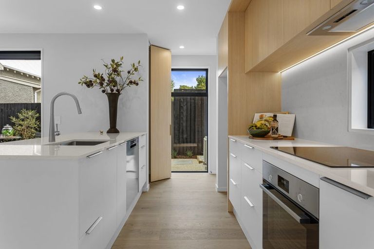 Photo of property in 3/9 Innes Road, St Albans, Christchurch, 8052