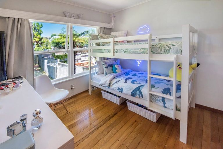 Photo of property in 2/36 Harley Close, Hauraki, Auckland, 0622
