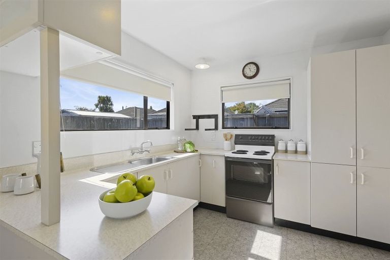 Photo of property in 2/70 Milton Street, Somerfield, Christchurch, 8024