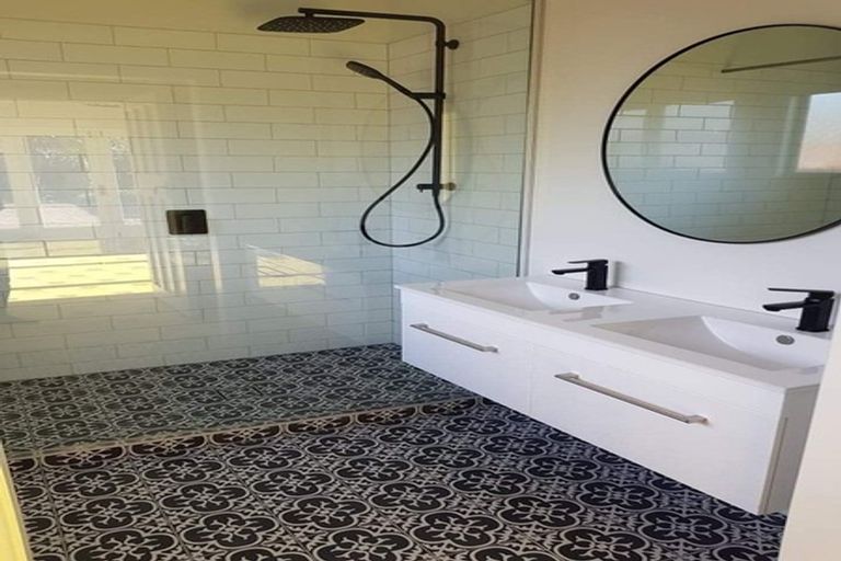 Photo of property in 26 Gamblins Road, Saint Martins, Christchurch, 8022