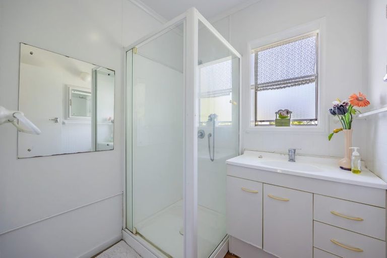 Photo of property in 21 View Road, Glenfield, Auckland, 0627