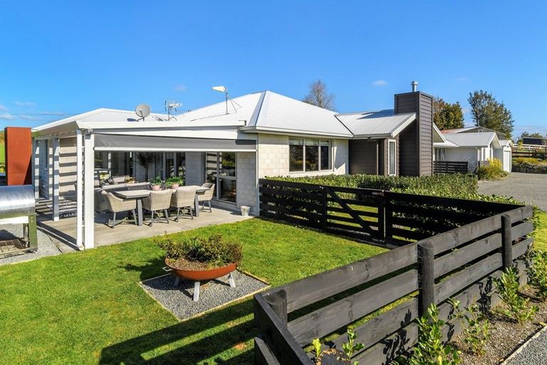 Photo of property in 12 Sarona Park Drive, Omanawa, Tauranga, 3171