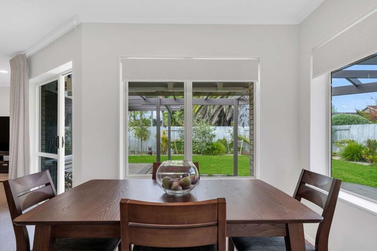Photo of property in 21 Beachwater Drive, Papamoa Beach, Papamoa, 3118
