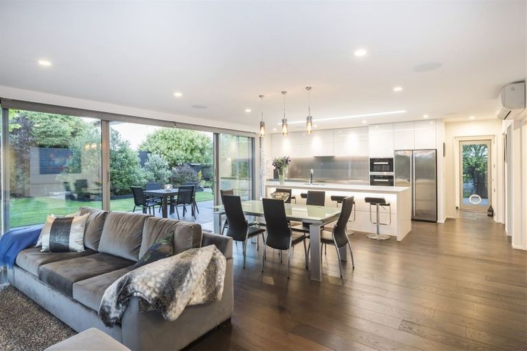 Photo of property in 12 Carnaby Close, St Albans, Christchurch, 8052