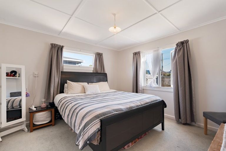 Photo of property in 14 Dunlop Road, Te Puke, 3119