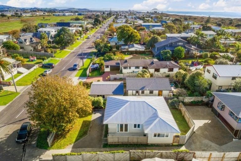 Photo of property in 117a Simpson Road, Papamoa Beach, Papamoa, 3118