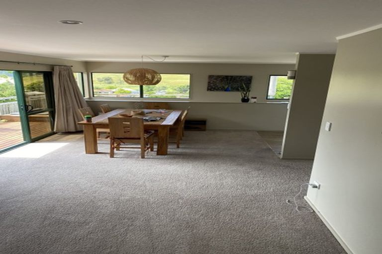 Photo of property in 16 Kassa Rise, Helensville, 0800
