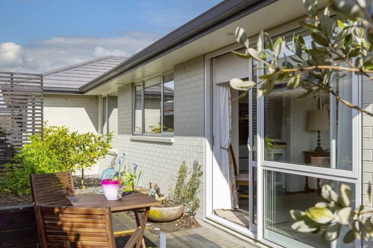 Photo of property in 53 Chateau Crescent, Rangatira Park, Taupo, 3330