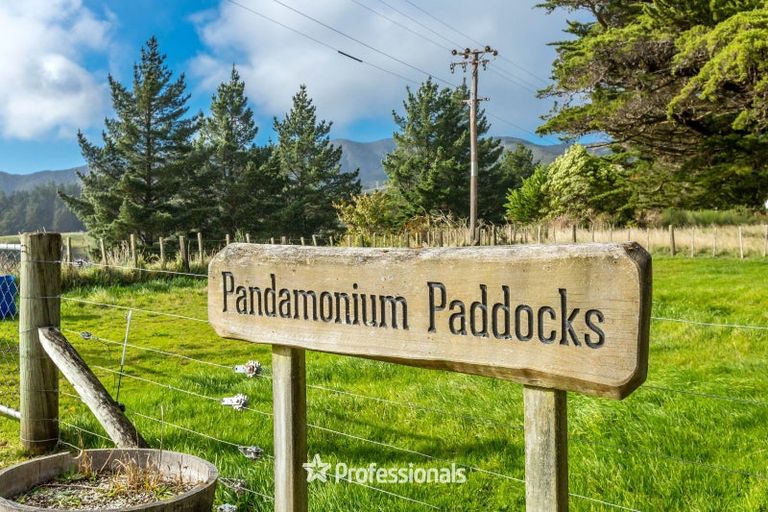 Photo of property in 1712 State Highway 2, Kaitoke, Upper Hutt, 5018